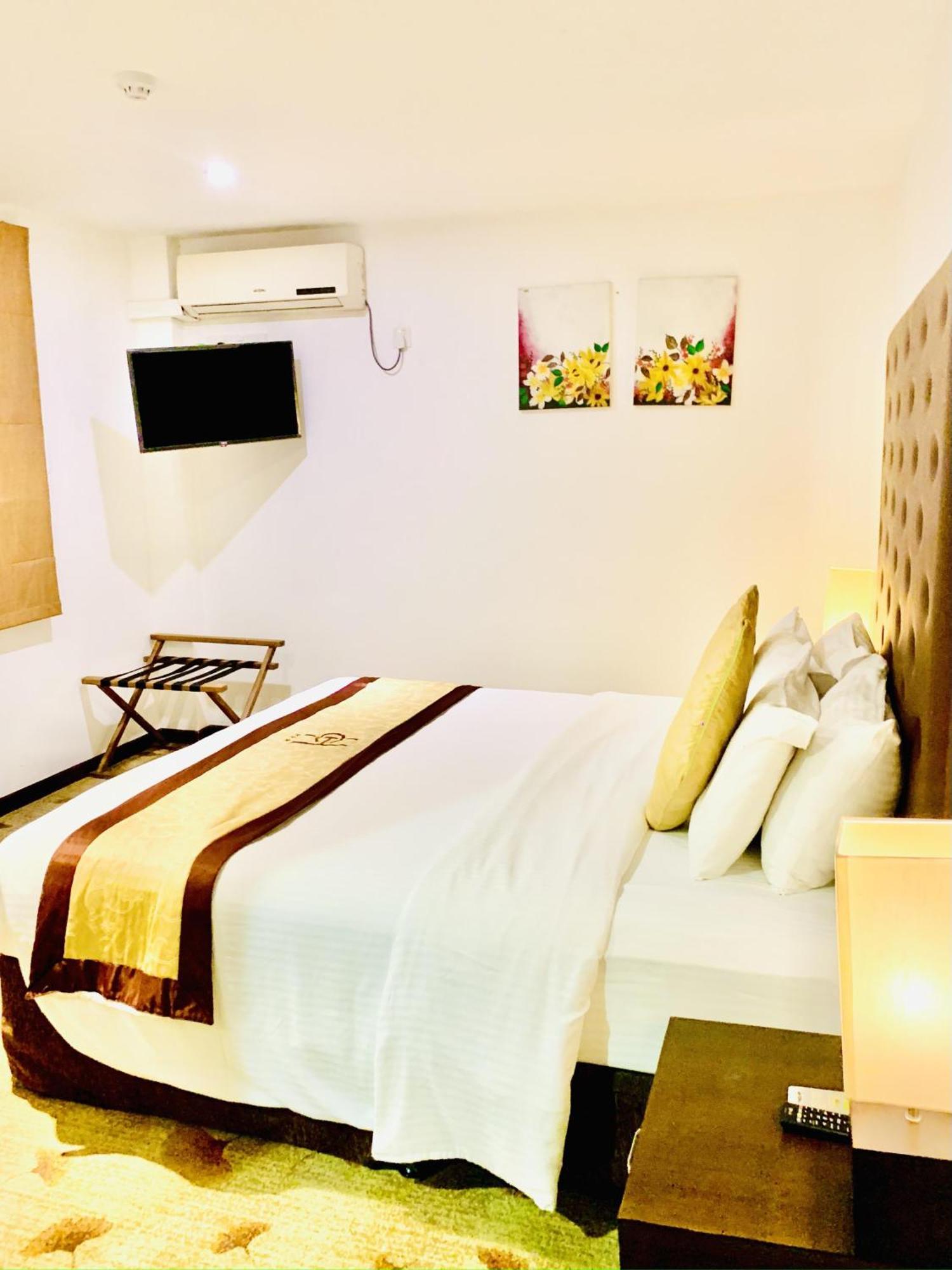 City Hotel Colombo 02 מראה חיצוני תמונה