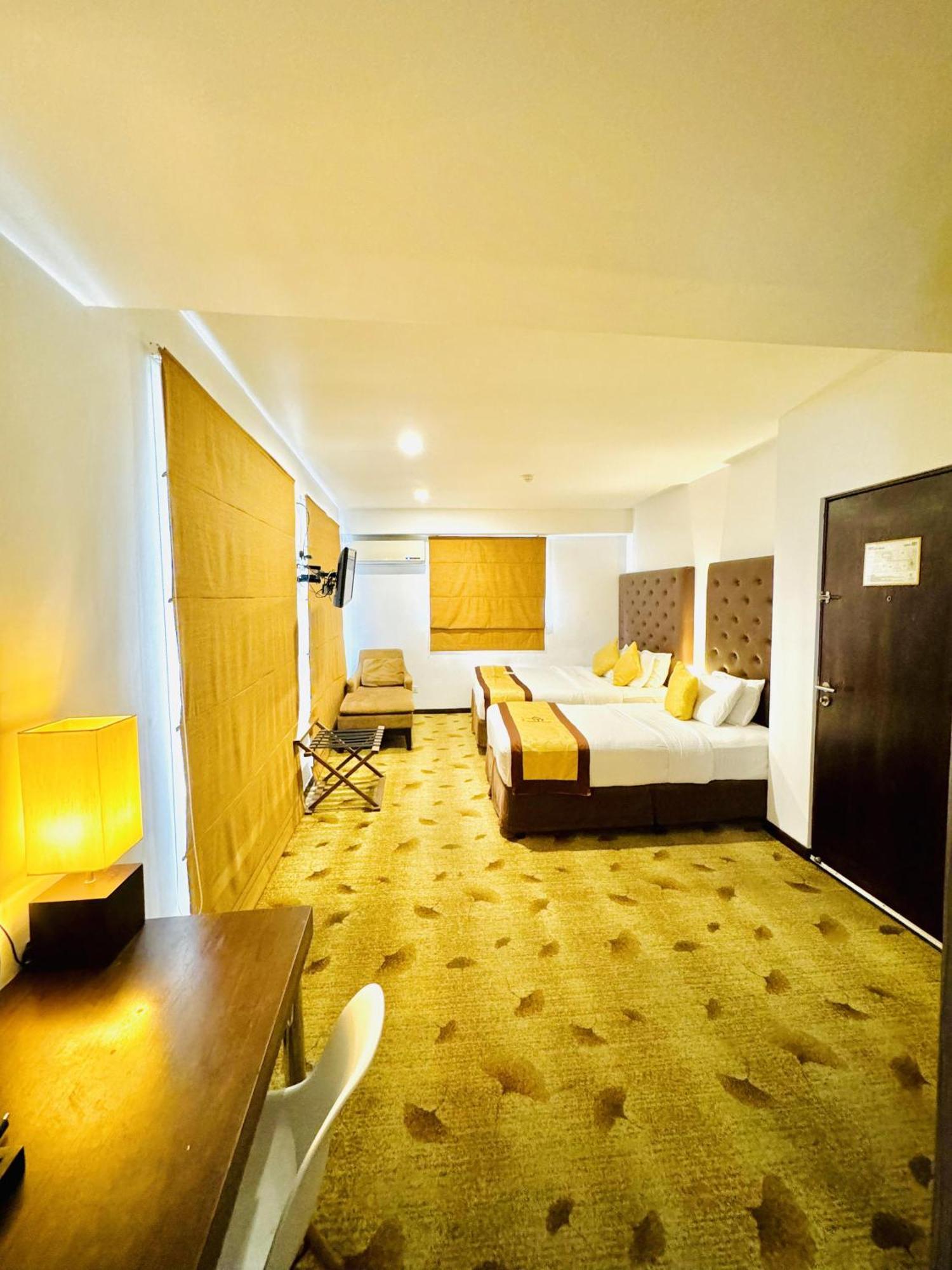 City Hotel Colombo 02 מראה חיצוני תמונה