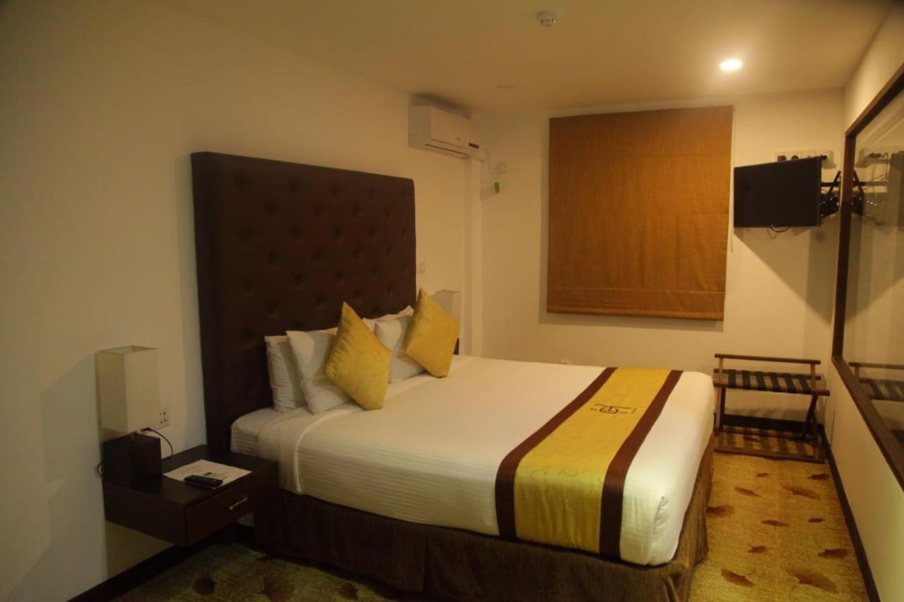 City Hotel Colombo 02 מראה חיצוני תמונה