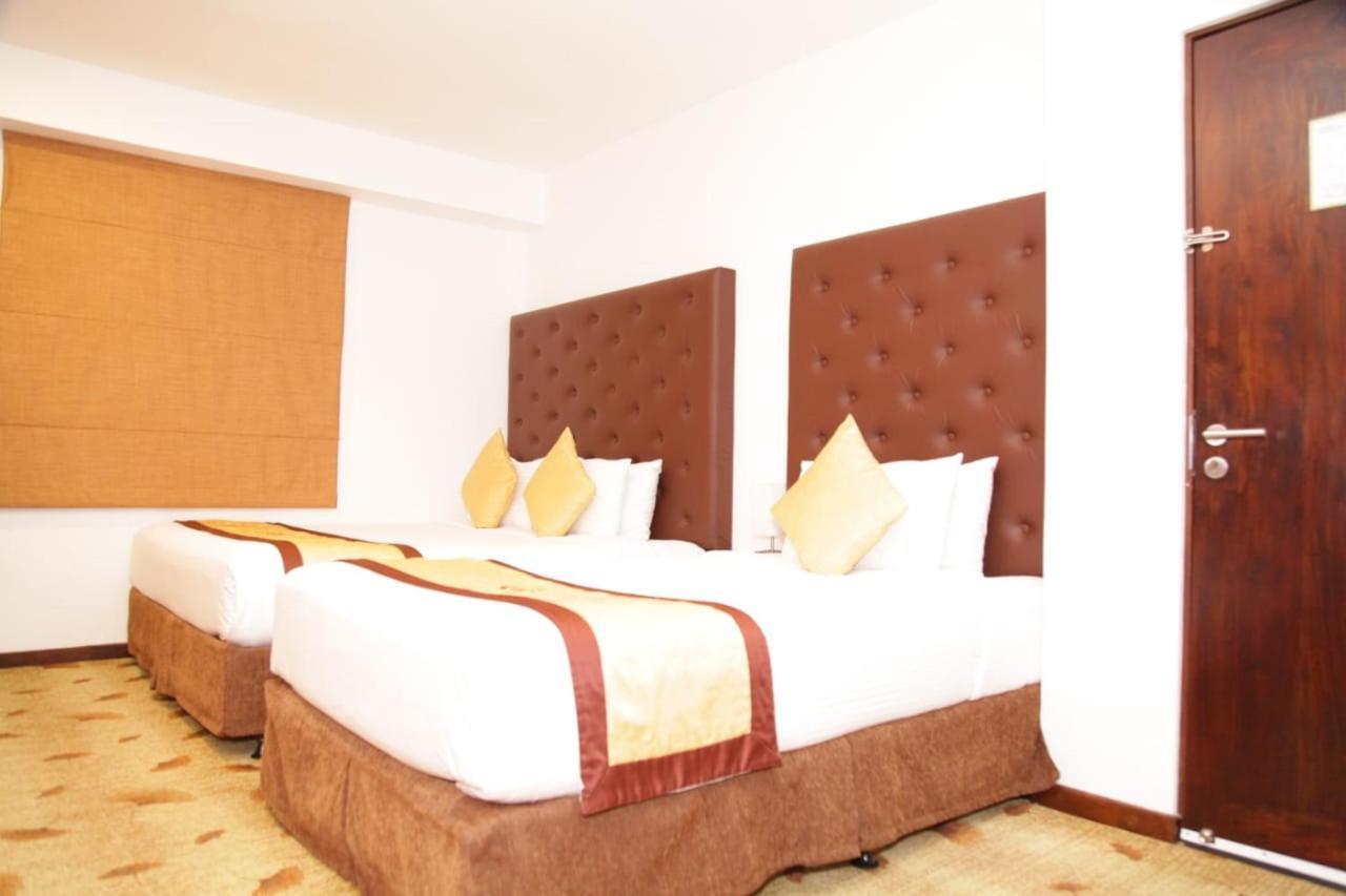 City Hotel Colombo 02 מראה חיצוני תמונה