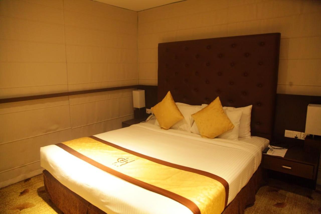 City Hotel Colombo 02 מראה חיצוני תמונה